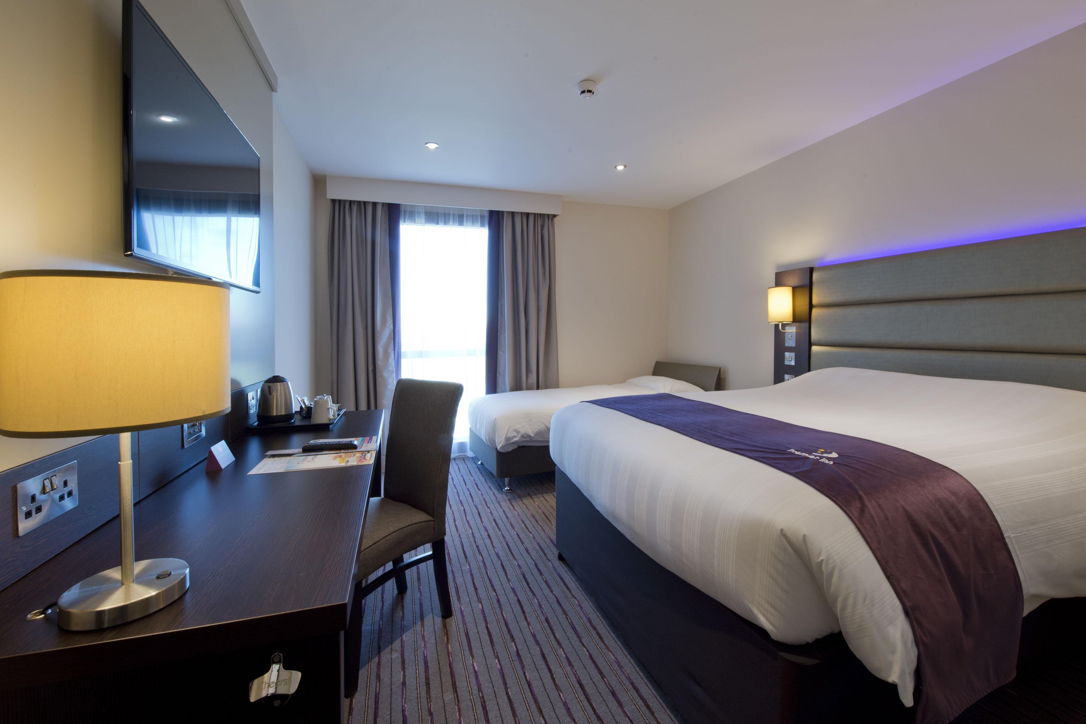 Premier Inn London Tolworth Kingston upon Thames  Εξωτερικό φωτογραφία